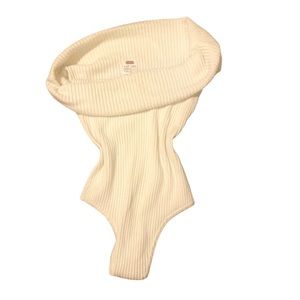 🎉3 for $20 Free People Off The Shoulder Ribbed Bodysuit